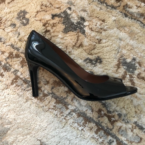 Beautiful Cole Haan Glossy Black Peep-Toe Heels, Size 10 - Picture 2 of 6